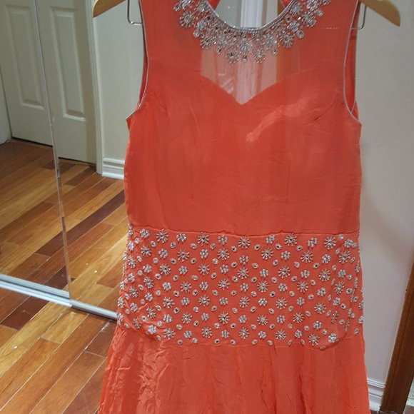 Long Gown - Picture 2 of 7